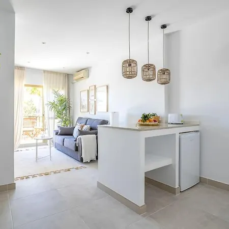 Oleholidays 726 Romana Playa Junto Al Mar Apartment *